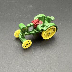 1/64 John Deere Waterloo Boy Tractor